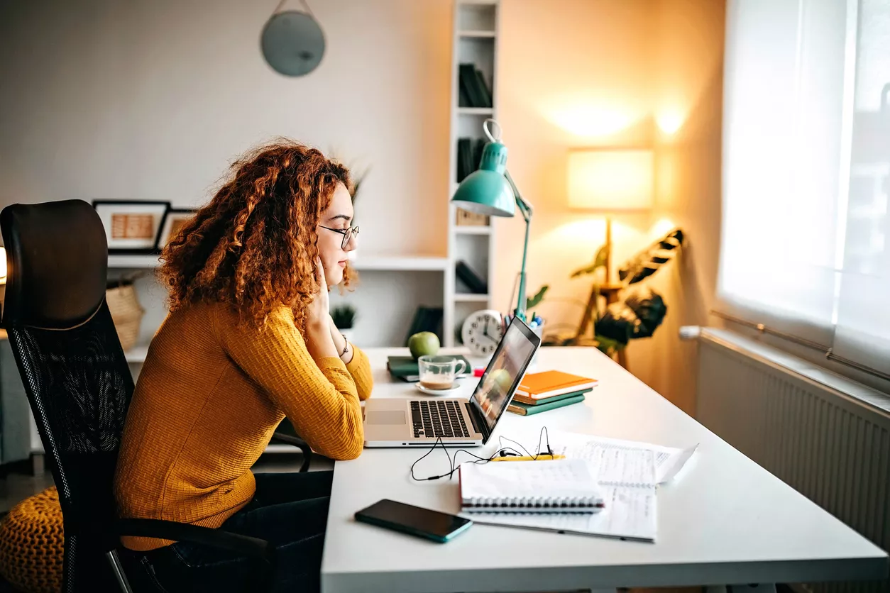 Etudiant dans son logement 