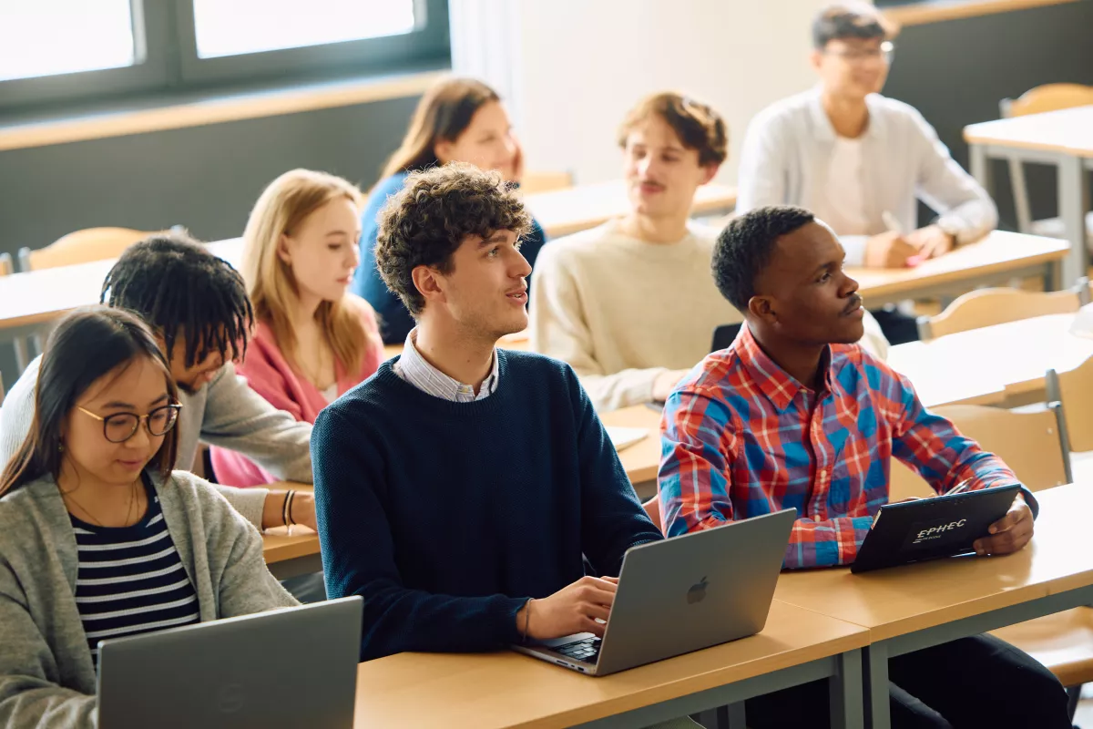 Les étudiants en cours