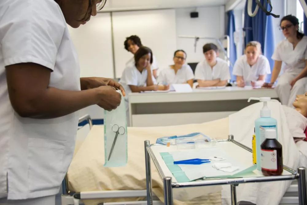 Découvrez le centre de simulation EPHEC Santé