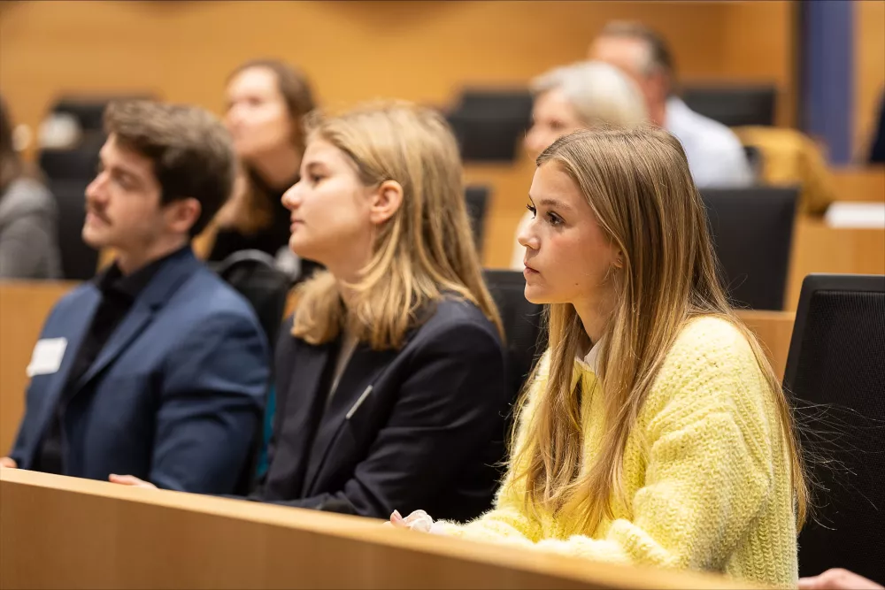 Charlie Verschueren, étudiante en Marketing, gagne le Hackathon Healthcare Heroes